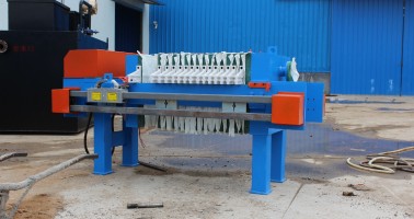 除尘设备厂家：超低排放重构工业净界，智能滤芯赋能绿色生产